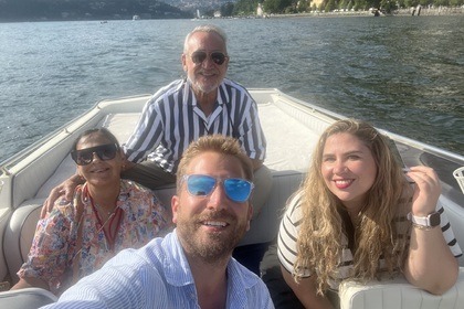 Como Lake Boat Ride with skipper