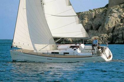 Hire Sailboat DUFOUR 34 Performance Punta Ala