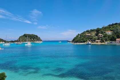 Hire Catamaran Fountaine Pajot lucia 40 Corfu