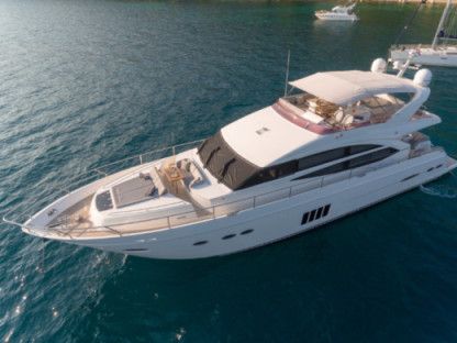 Charter Motorboat Princess 72 Fly Podstrana