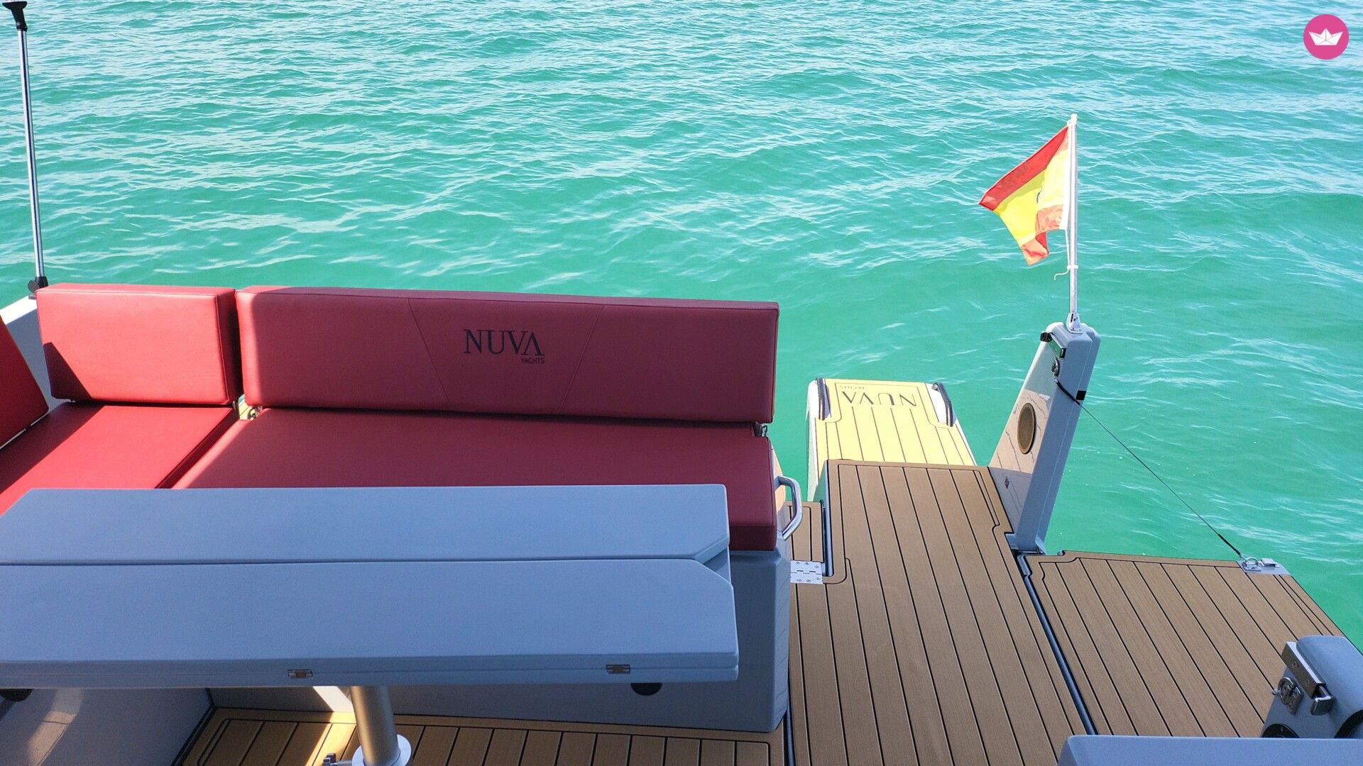 Bateau à moteur NUVA M9 Open Sport 400cv 4