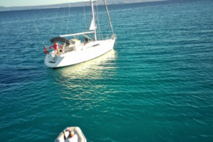 Charter Sailboat Jeanneau Sun Odyssey 34.2 Le Grau-du-Roi
