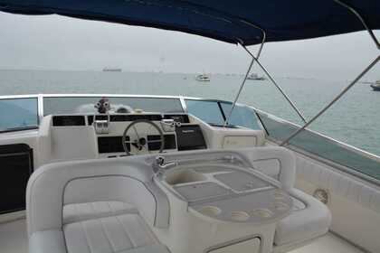 Alquiler Yate a motor Sea Ray Sedan Bridge Callao