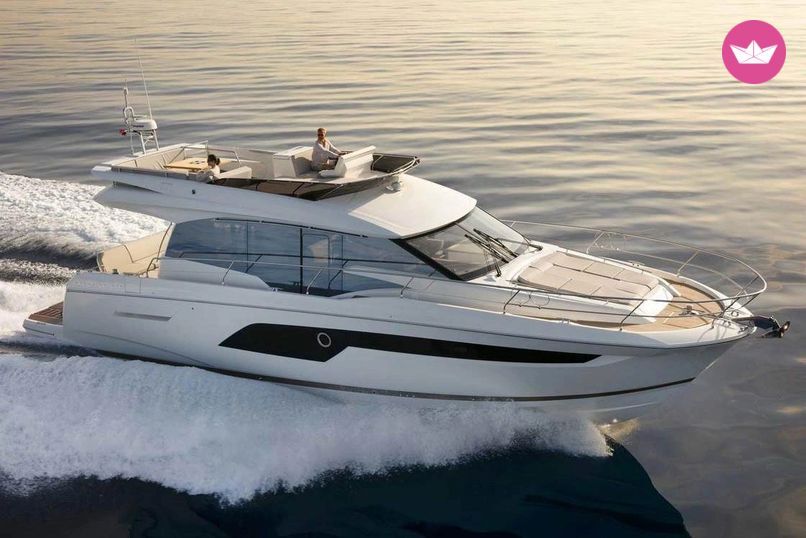 Bateau à moteur Jeanneau Prestige 590 4