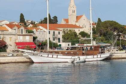 Czarter Gulet Custom made gulet Gulet Omiš