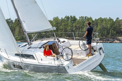 Location Voilier Bénéteau Oceanis 30.1 La Rochelle
