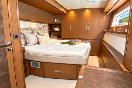Location Catamaran Lagoon Lagoon 620 Essence Nassau