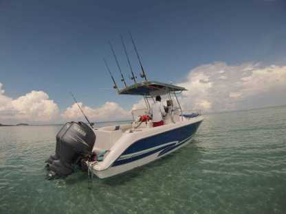 Charter Motorboat Proline Super Sport 26 Panama