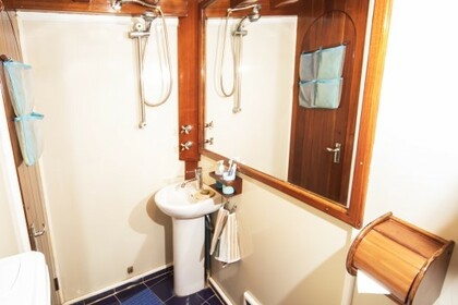 A Smile on the Sea: KUGU 1