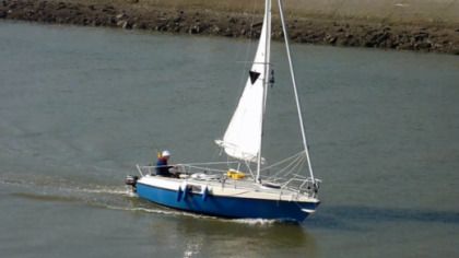 Charter Sailboat Etap 20 Saint-Cast-le-Guildo