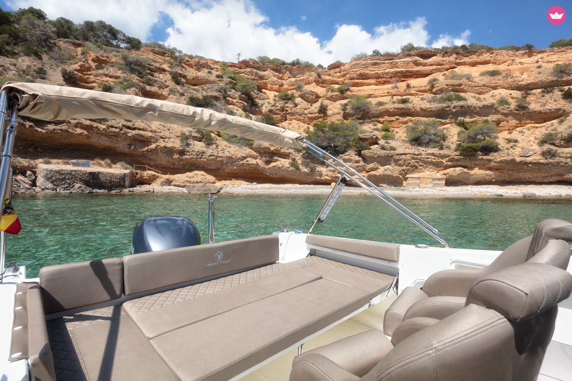 Bateau à moteur Pacific Craft Open 250cv 7