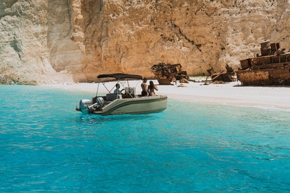 Rental Motorboat silver yachts silver 5,55 Zakynthos