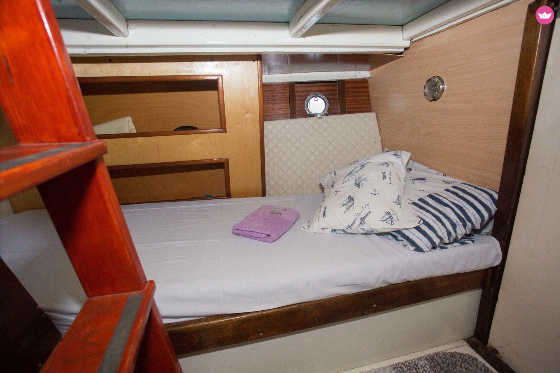 Charter motorboat in Split  