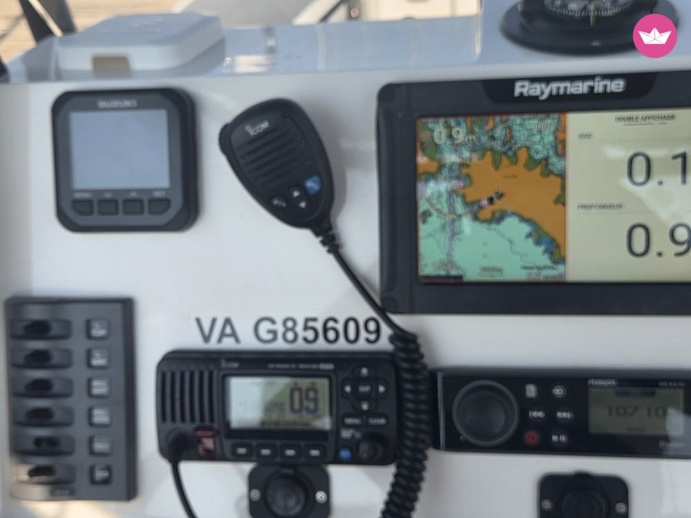 Semi-rigide Searib's SR 7.60 PRO 250cv 8