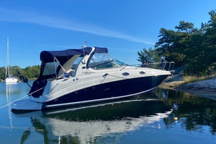 Hyra båt Motorbåt Sea Ray 280 Sundancer Stockholm Archipelago