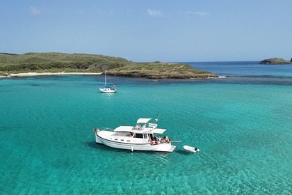 Hire Motorboat Menorquin Yachts 150 Mahón