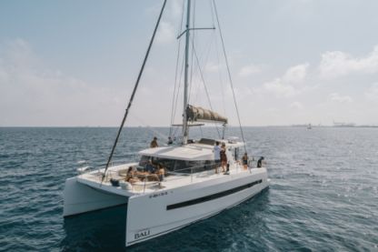 Charter Catamaran Bali 4.1 Barcelona