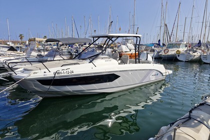 Noleggio Barca a motore Bénéteau Flyer 8 Sundeck Barcellona