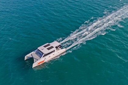 Verhuur Motorboot Asia Catamarans Stealth 42 Changwat Phuket