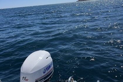 Boat without license 6 people