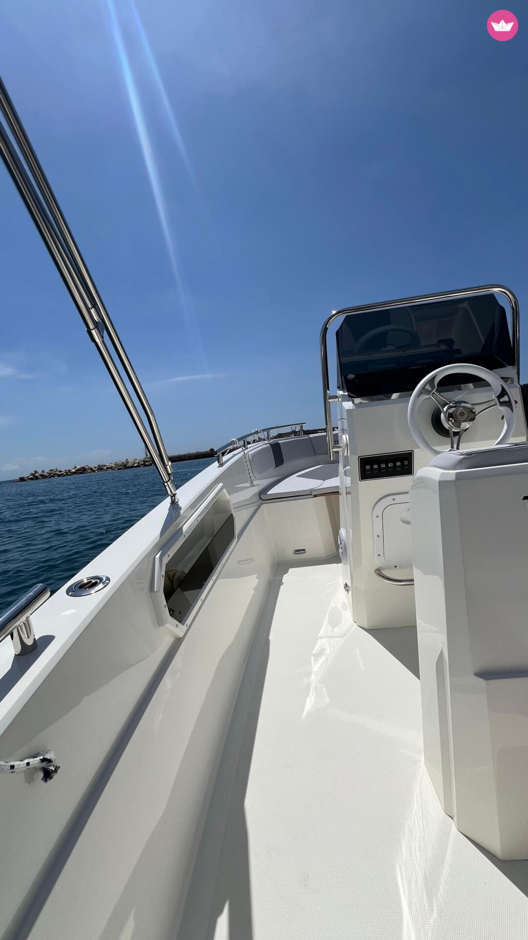 Bateau à moteur Kolmarine Teorema 70cv 5