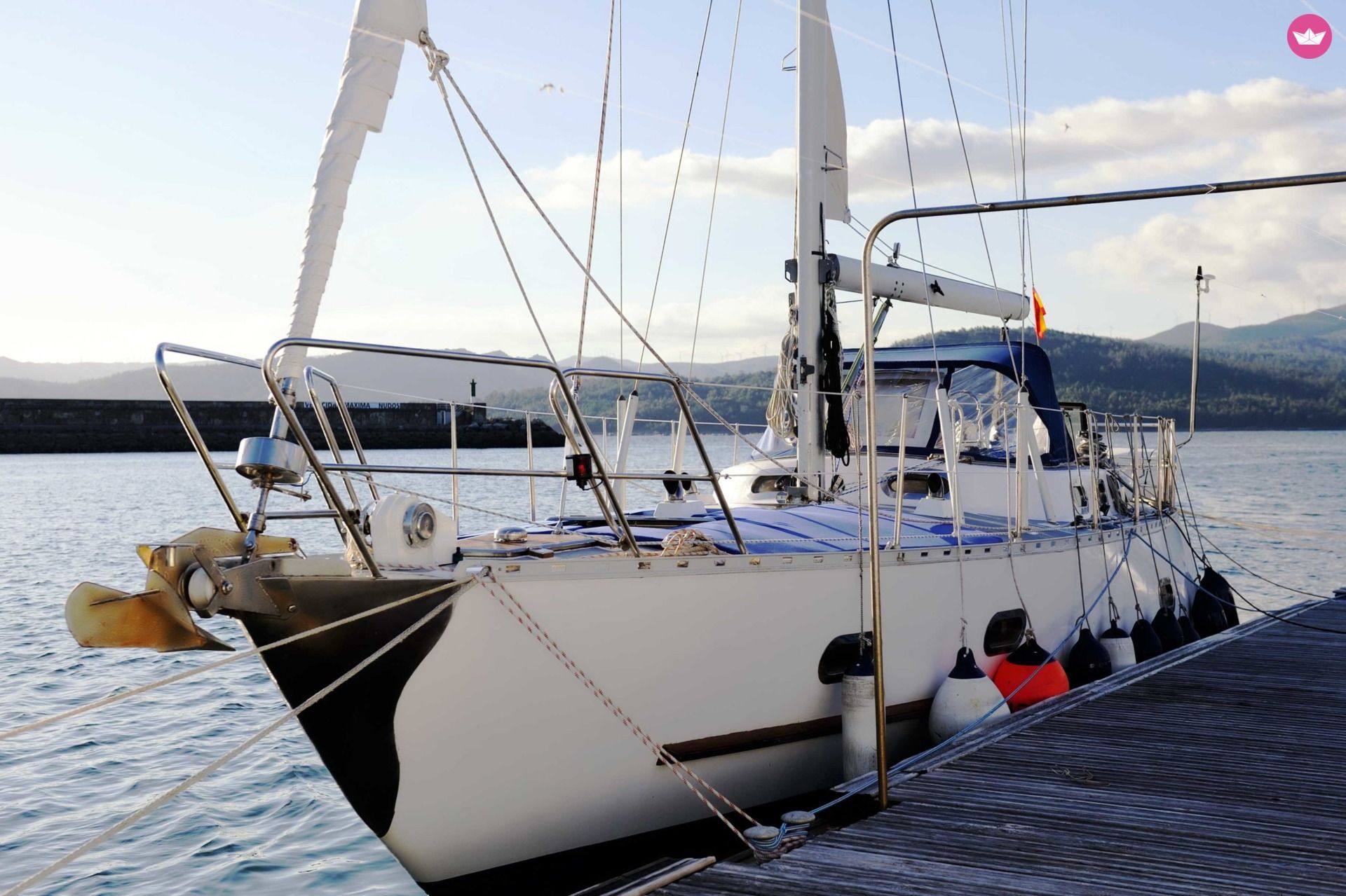 Sailboat Amica 44  