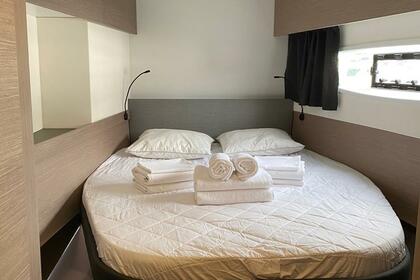 Fountaine Pajot Astrea 42