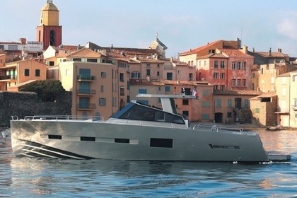 Charter Motorboat Med Yacht MED 52 Saint-Tropez