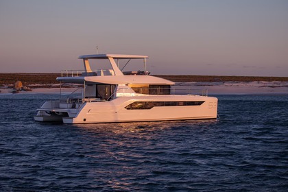 Location Catamaran Leopard Catamarans 53 Antibes