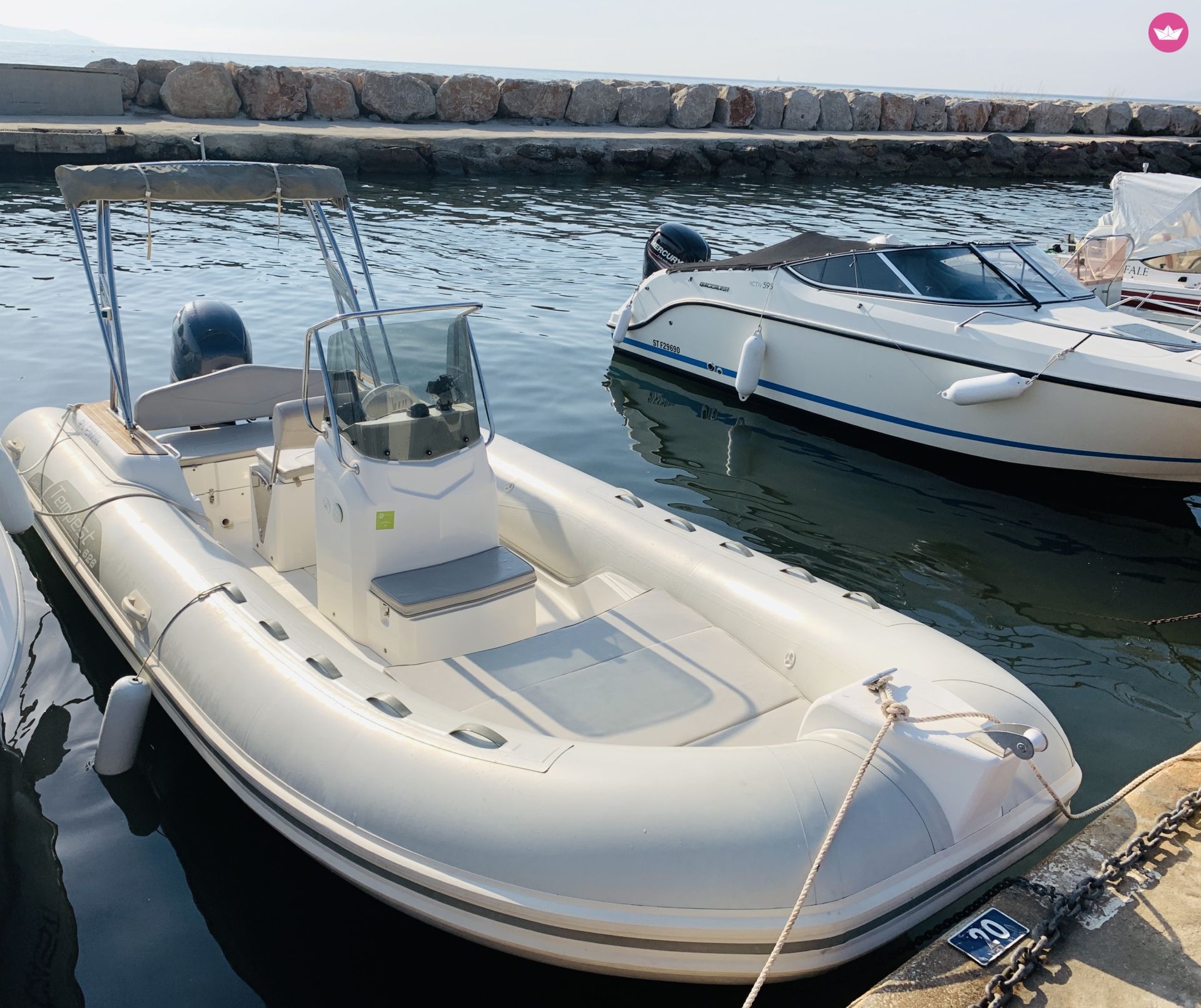 Location semi-rigide à Hyères de particuliers et professionnels