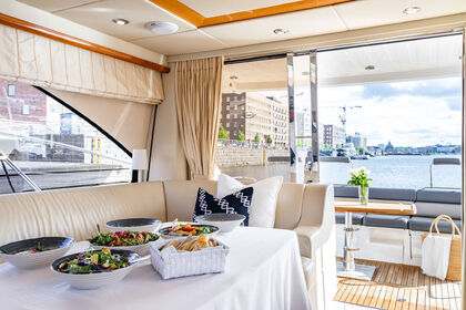 Experience Helsinki's Luxury on the Water! ? | Rent the Sunseeker Manhattan 50 (2006)