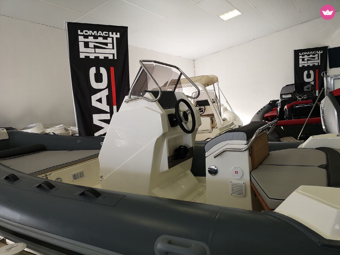 Bateau à moteur LOMAC LOMAC 660 150cv 3