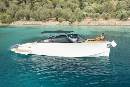 Pelagosa 33: Luxury Speed, Unmatched Comfort & Style