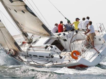 Charter Sailboat Beneteau First 35 New Barnet