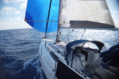 Charter Sailboat Jeanneau Sun Odyssey 33.1 Sainte-Anne