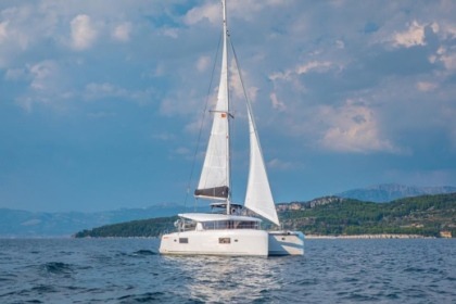 Charter Catamaran Lagoon Lagoon 42 Split