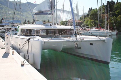 Charter Catamaran Lagoon-Bénéteau Lagoon 450 F - 4 + 2 cab. Dubrovnik