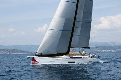 Charter Sailboat Bénéteau First 53 - 3 + 1 cab. Split