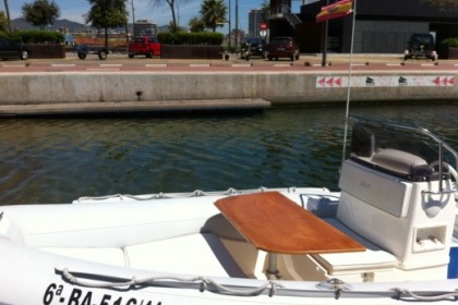 Alquiler Neumática Joker Boats coster Cadaqués