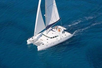 Charter Catamaran Lagoon 500 Capo d'Orlando