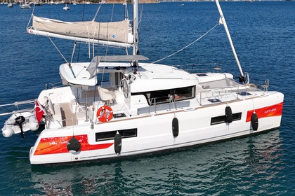 Charter Catamaran  Lagoon 40 Fethiye