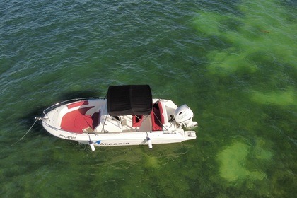 Rental Motorboat Pacific Craft 670 OPEN Le Gosier