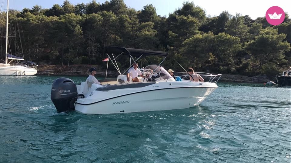 Barca a motore Karnic 2251 Open  