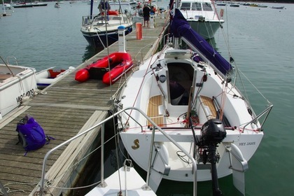 Hire Beneteau First 211