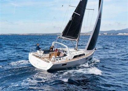 Charter Sailboat Beneteau Oceanis 41.1 Athens