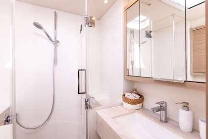 Valinor (Mediterranean) - Lagoon 55