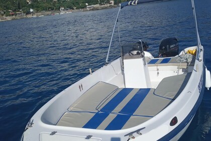 No License Needed – Be the Captain for a Day!