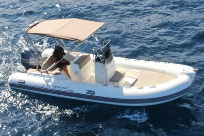 Hire RIB Capelli Tempsest Cavalaire-sur-Mer