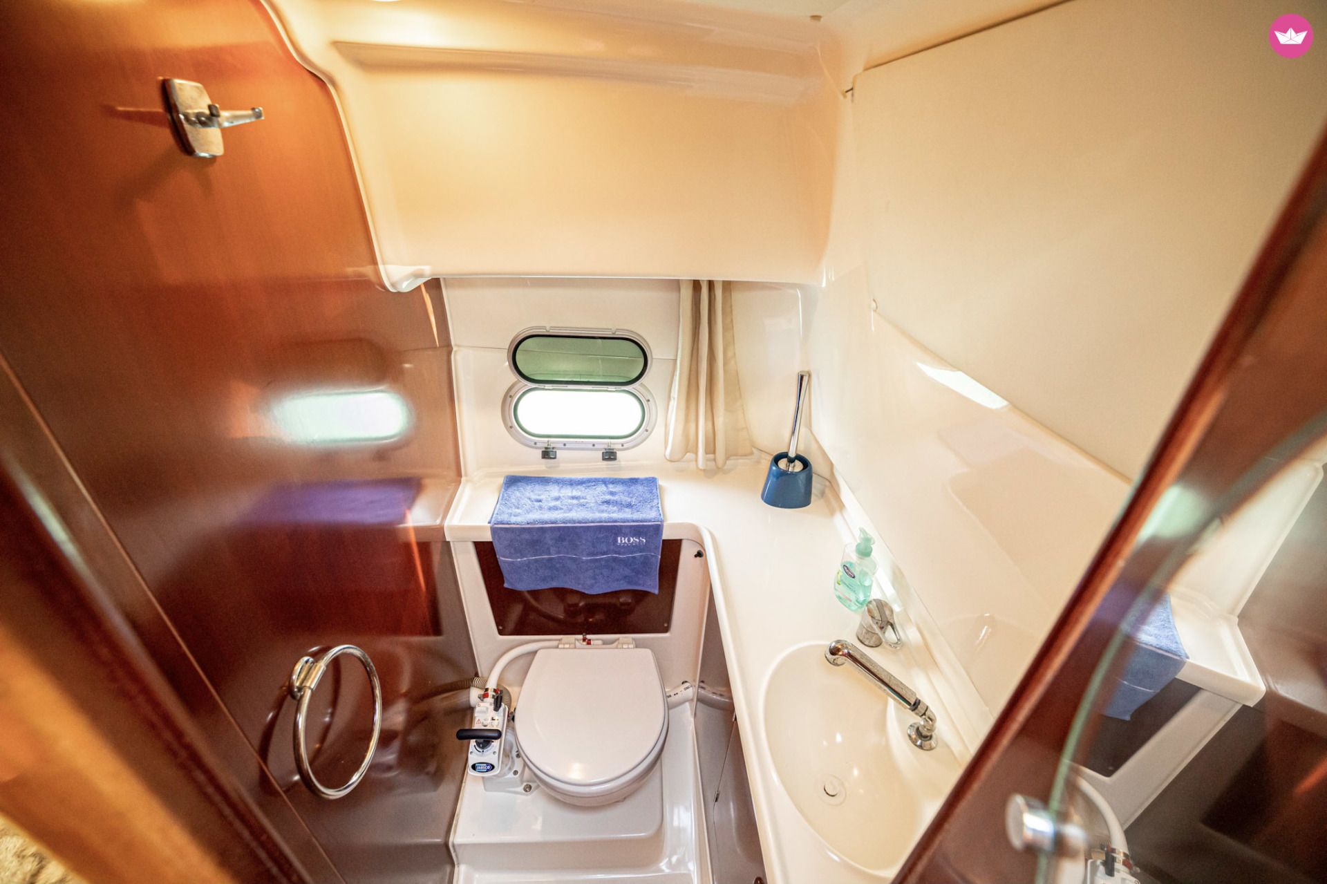 Bateau à moteur Jeanneau Leader 805 de particuliers et professionnels