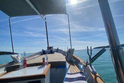 Rental Motorboat C.N.Sandre 2000 Barquette Provencal Juan les Pins